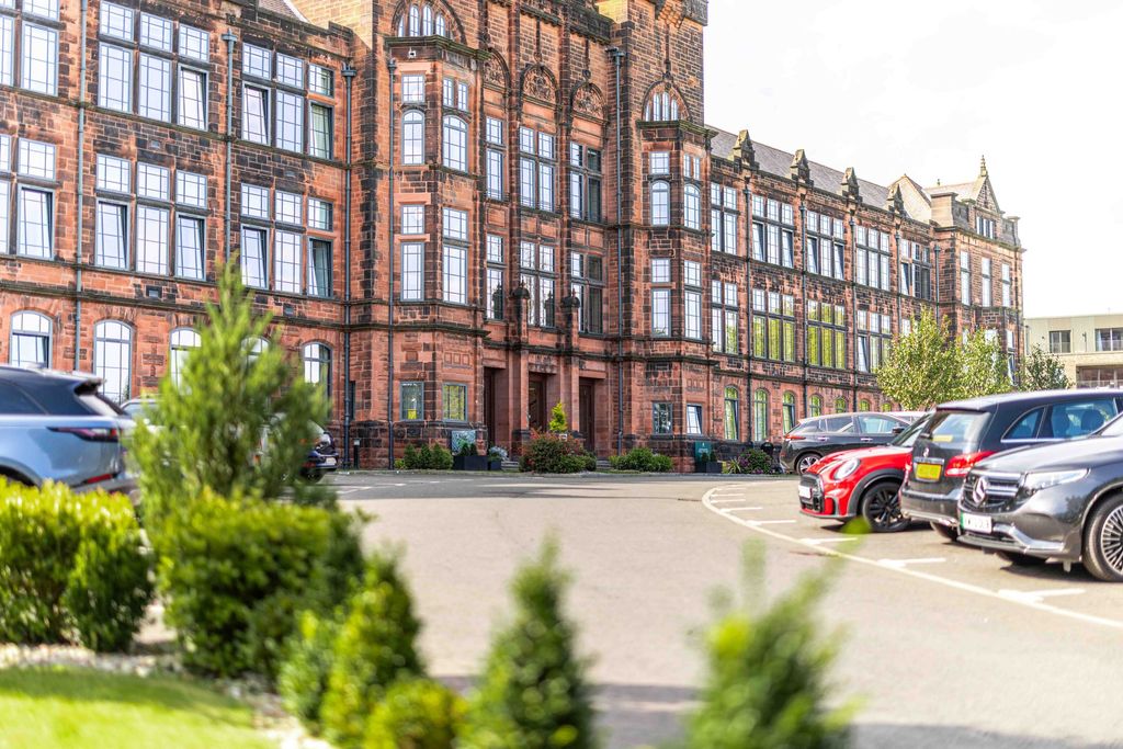 Property photo 1 of 37