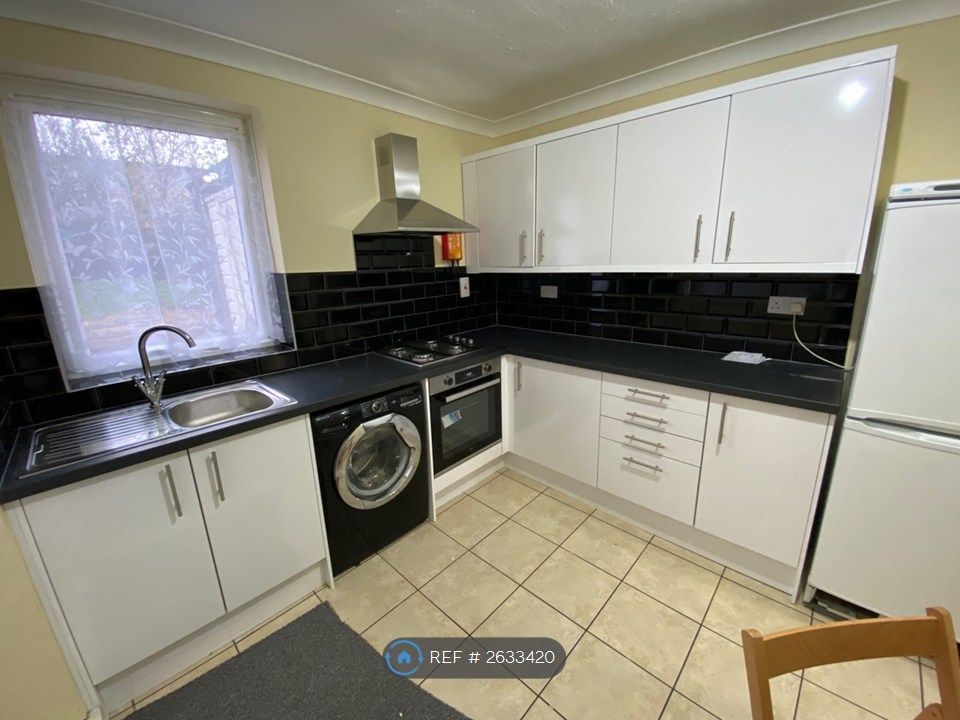 Property photo 2 of 14