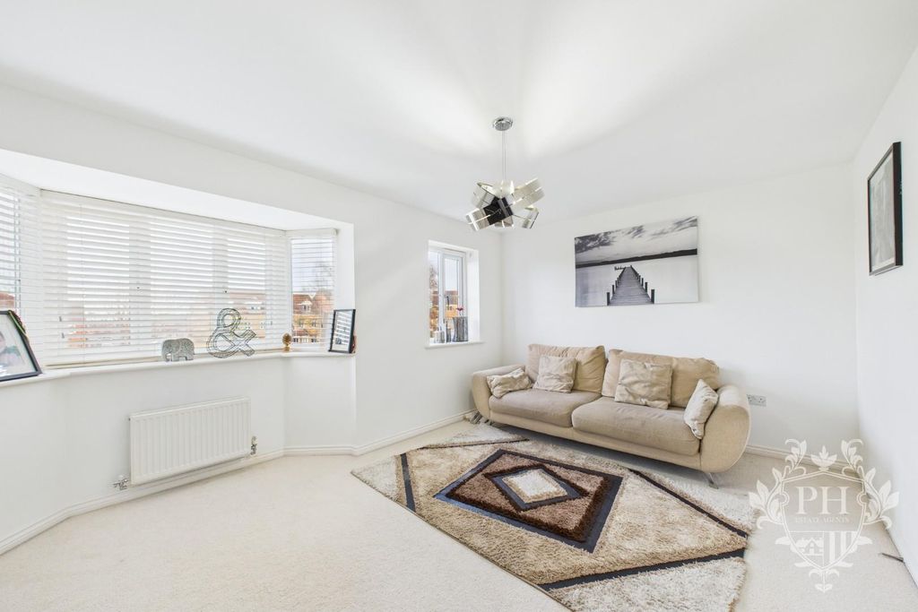 Property photo 3 of 19 Cam02002G0-Pr0232-Still006.Jpg