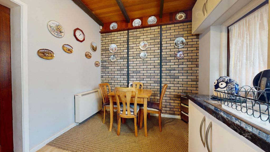 Property photo 3 of 19 4898612