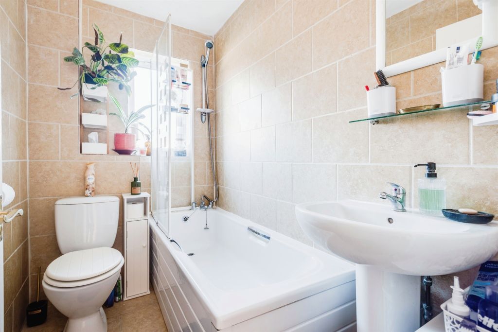 Property photo 3 of 13 Image