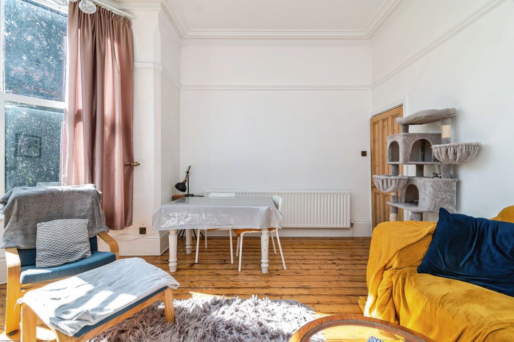 Additional image 7 of 3 bed flat for saleLucknow Road, Nottingham NG3