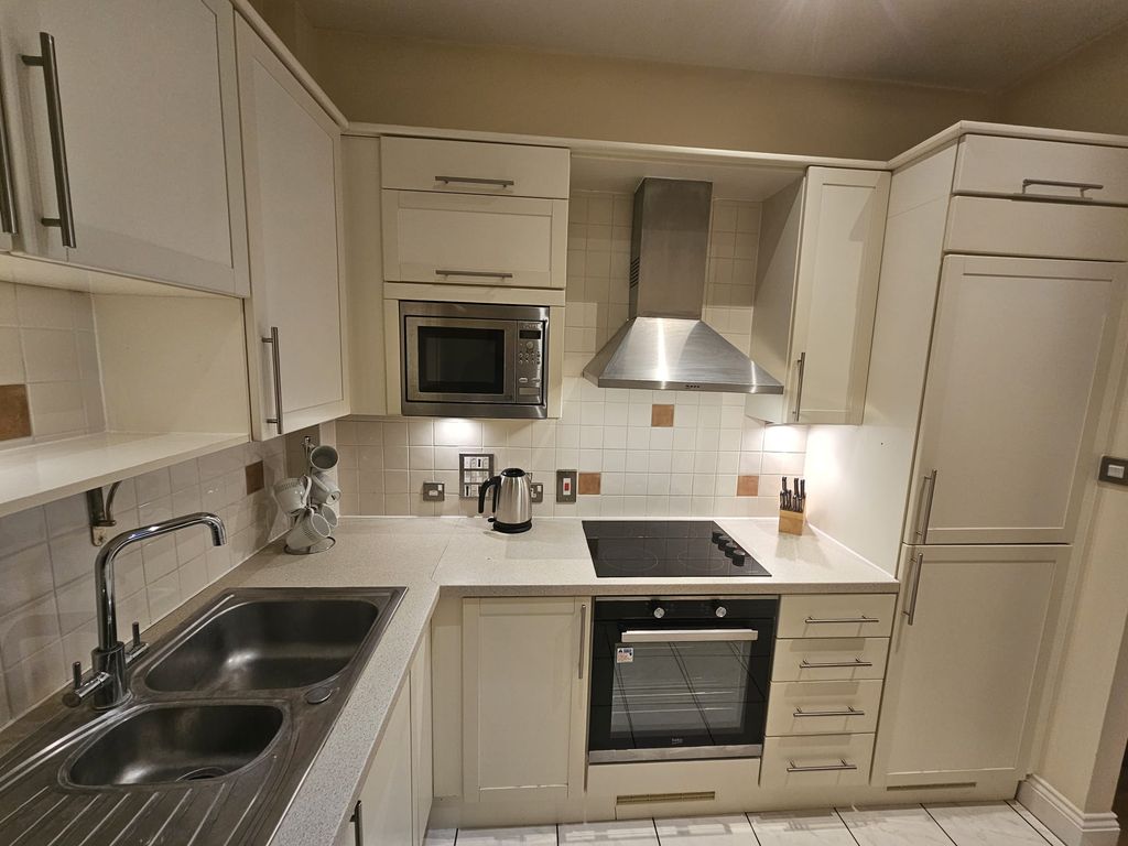 Property photo 1 of 5