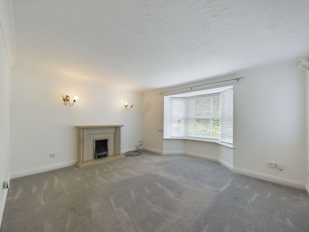 Property photo 2 of 38