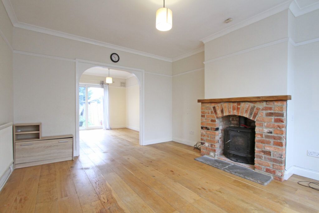 Property photo 2 of 9