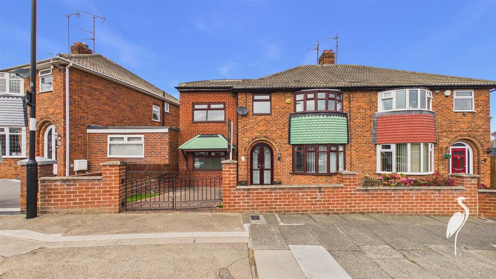 Property photo 1 of 37