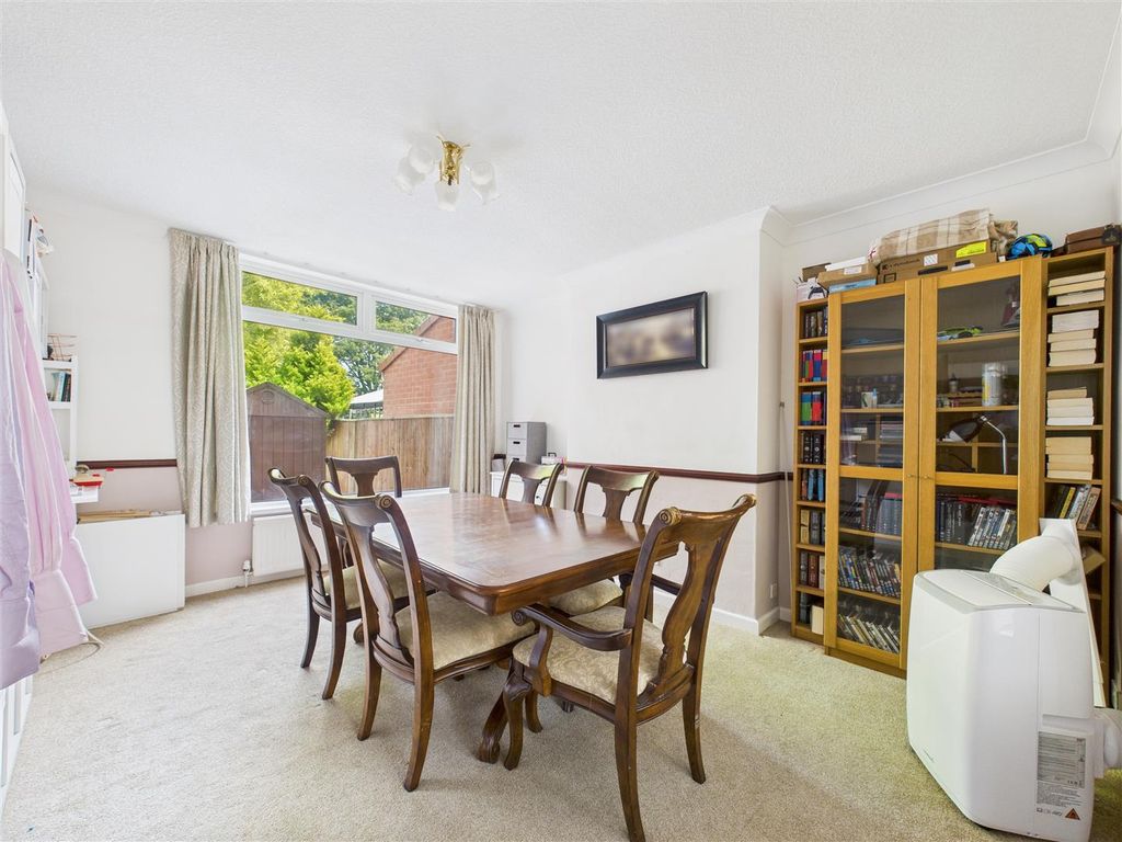 Property photo 3 of 14 Dining Room