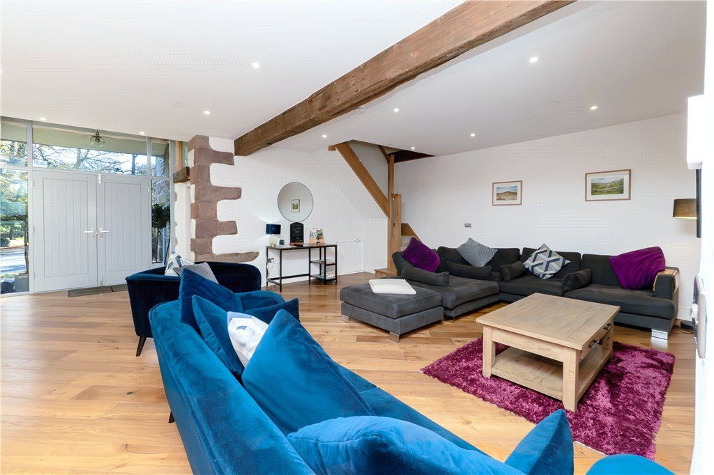 Property photo 2 of 24 Living Are