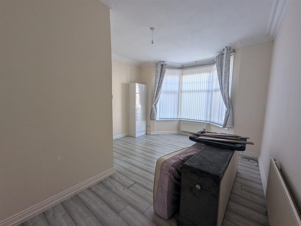 Property photo 3 of 5 A7Dcb0Aa-c8B6-4E0d-8855-Dfd975759099.Jpg