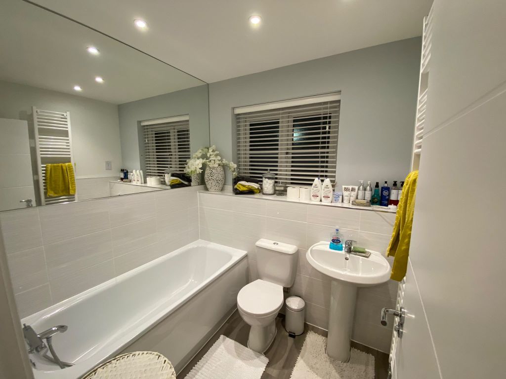 Property photo 2 of 6