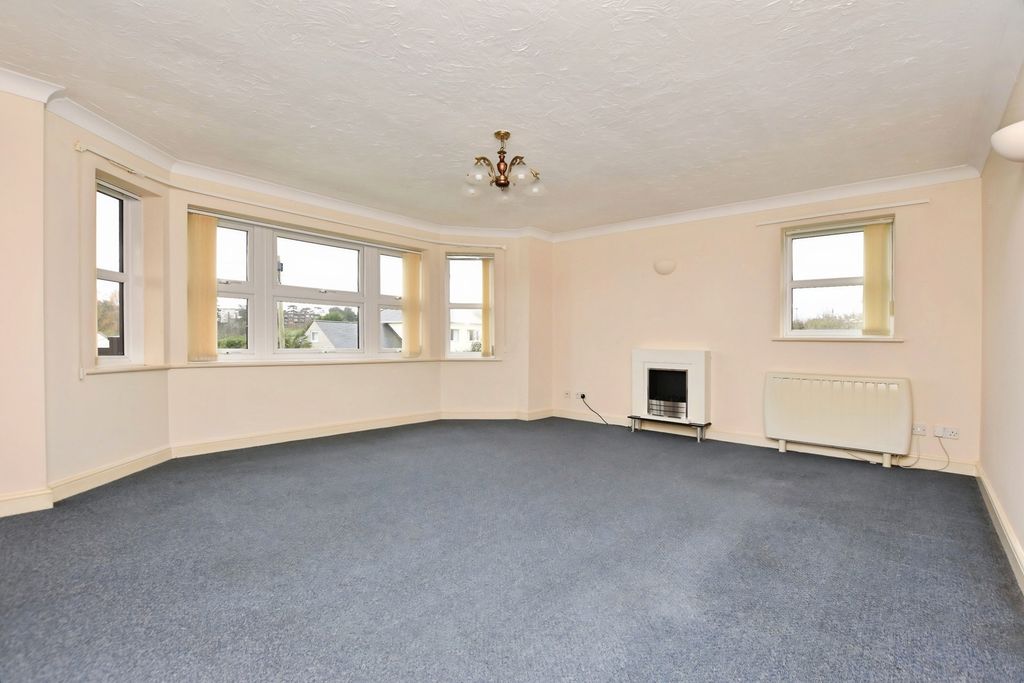 Property photo 3 of 22 Pbox-Img.Jpg