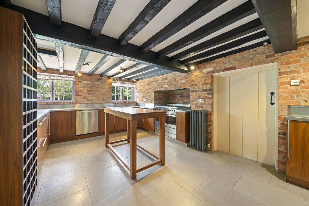 Property photo 3 of 26 Picture No. 16