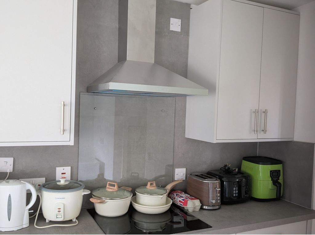 Property photo 3 of 13 Kitchen