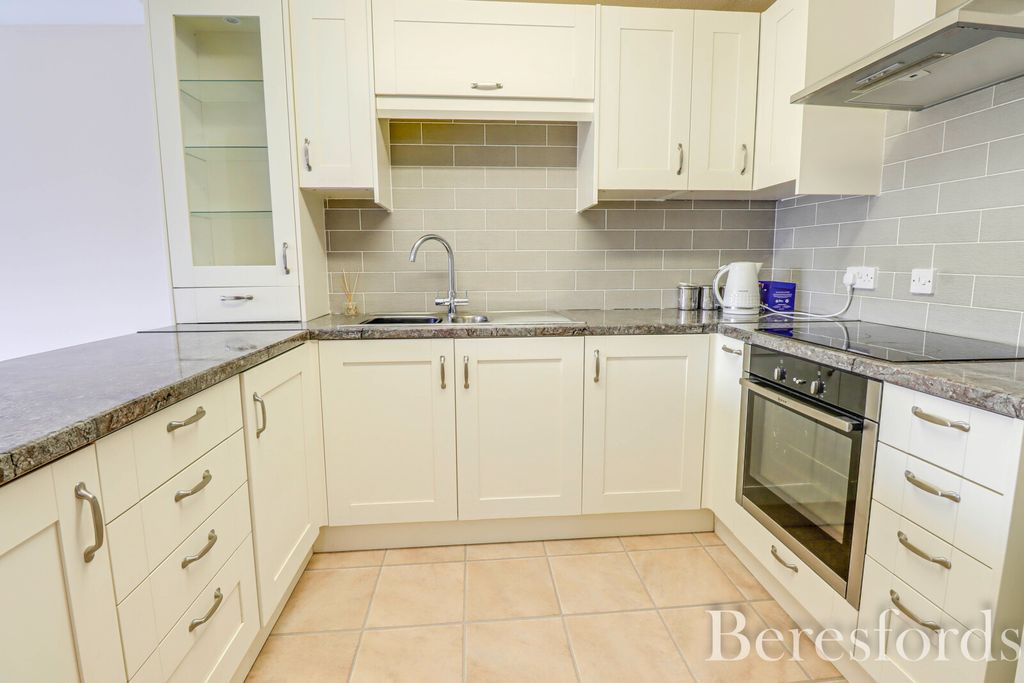 Property photo 3 of 17 Picture No. 09