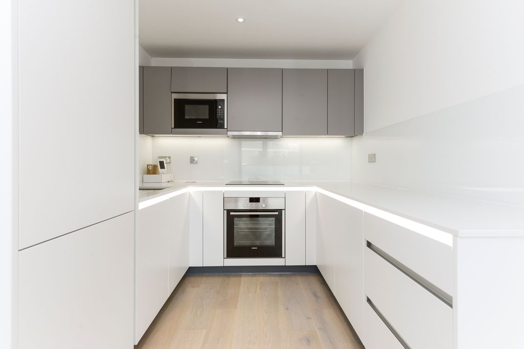 Property photo 1 of 7 4
