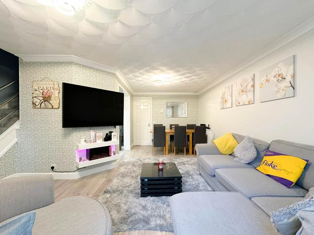 Property photo 3 of 21 Photo 3