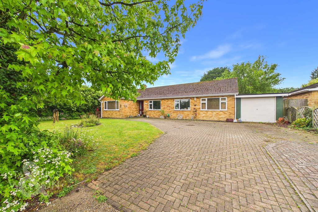 Property photo 1 of 27
