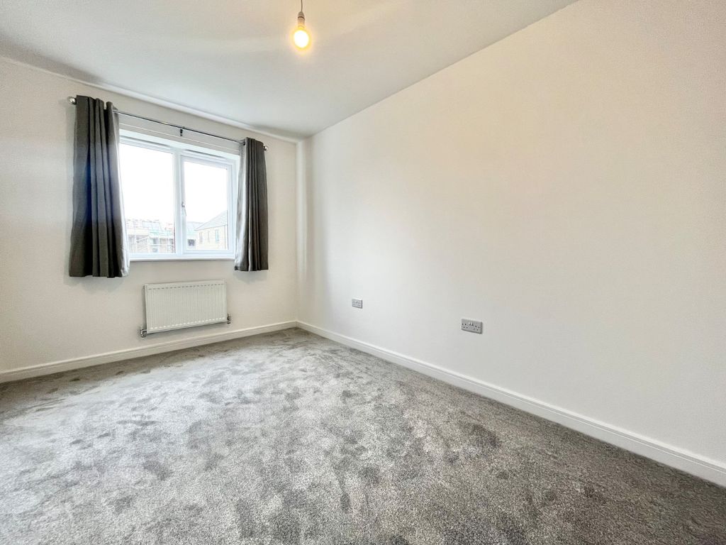 Property photo 2 of 11 Picture No. 02