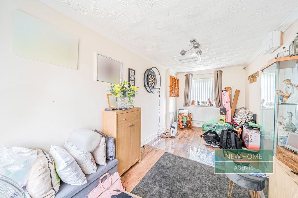 Property photo 3 of 20 Photo 13