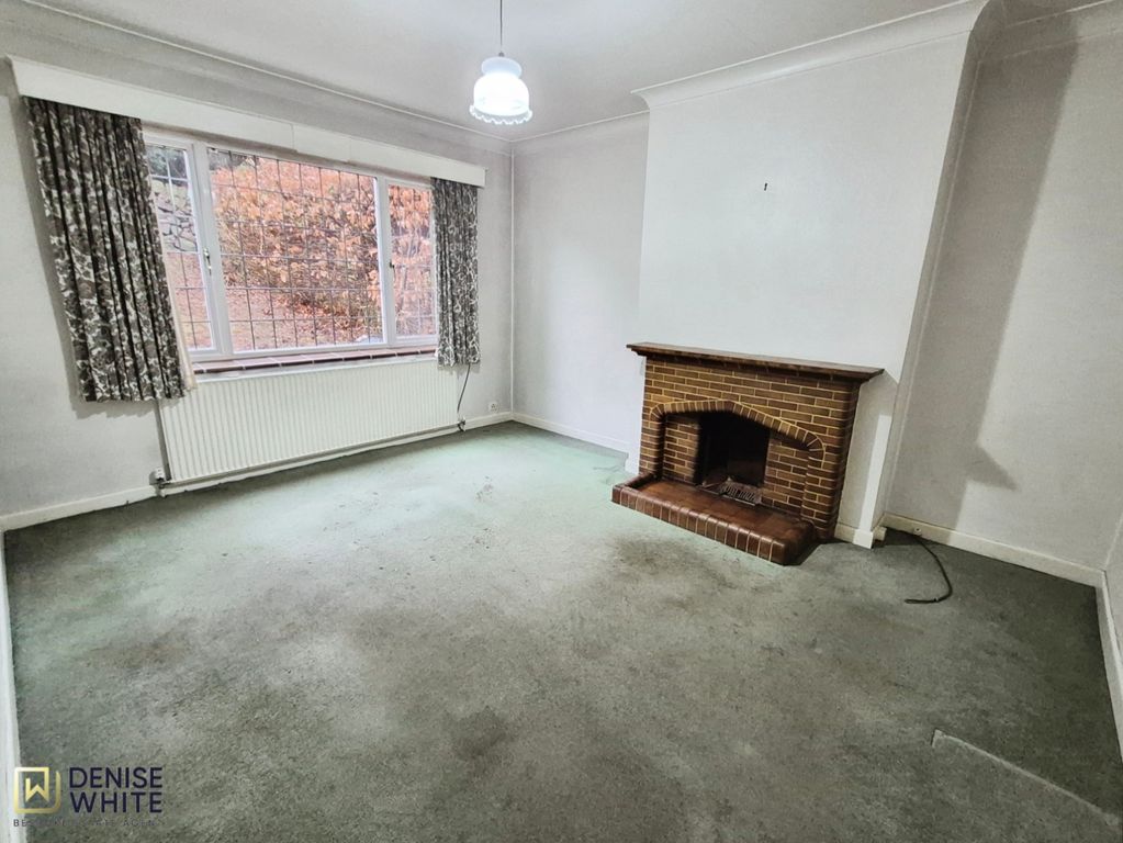 Property photo 3 of 22 Dining Room