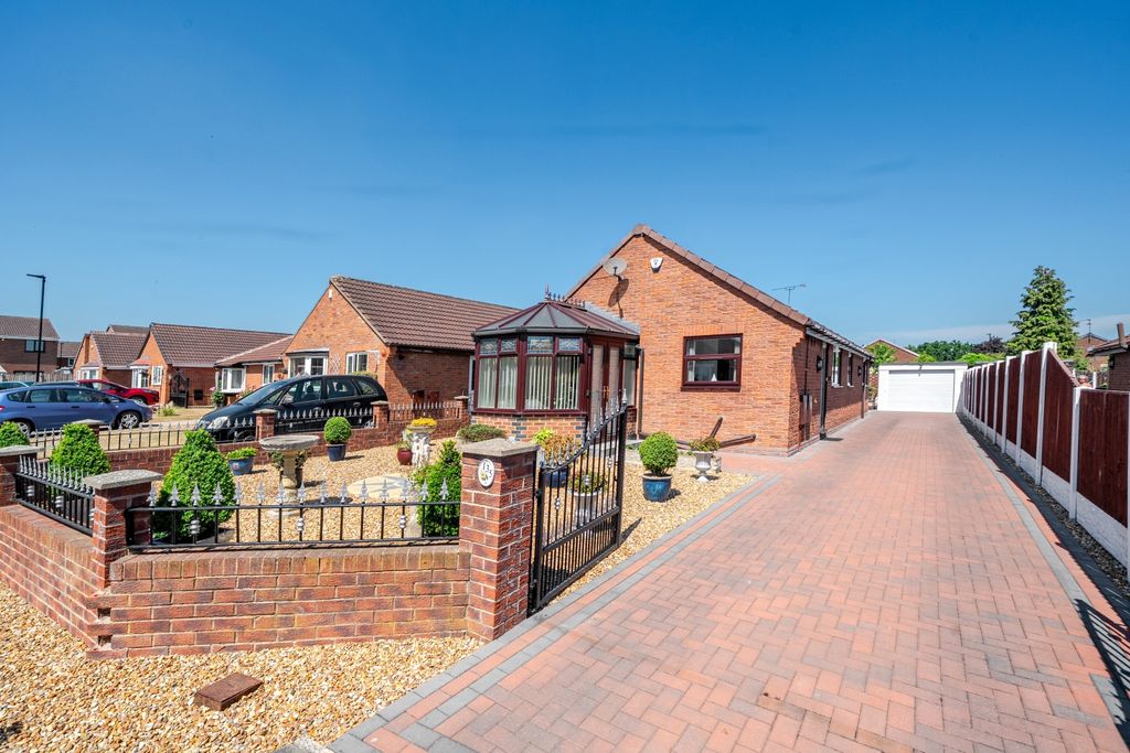 Property photo 1 of 22 1295543-1-682c6641c1A02-Arw