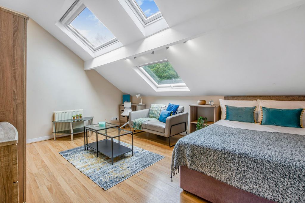 Property photo 1 of 7 Property Photo