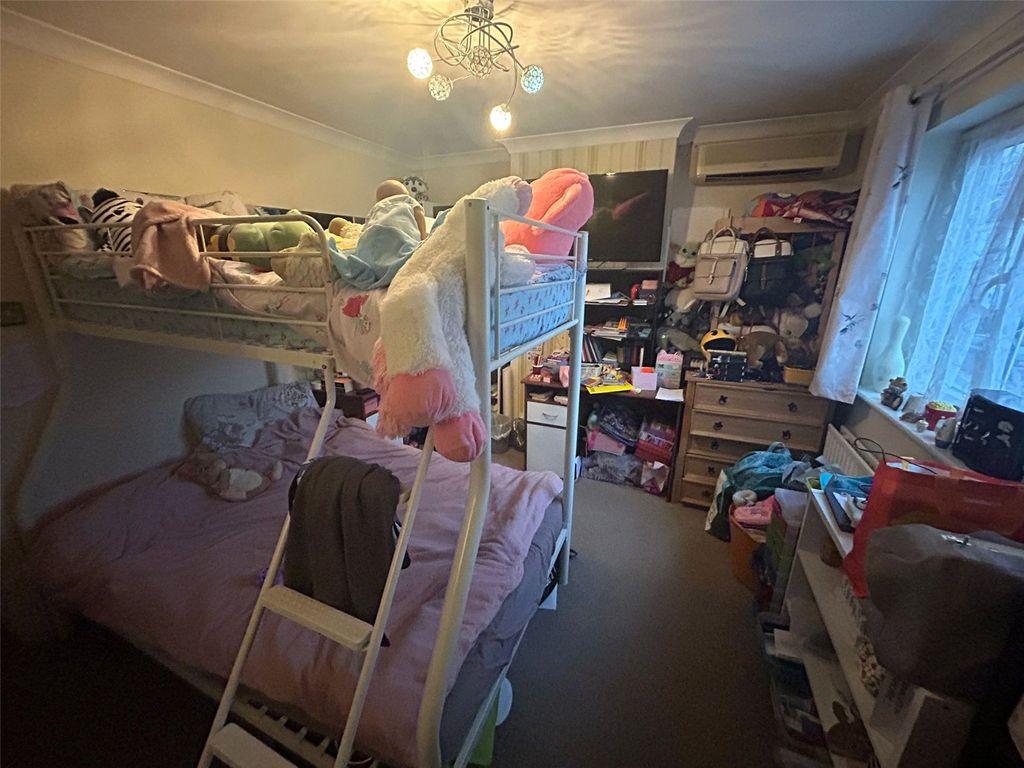 Property photo 3 of 9 Picture No. 05