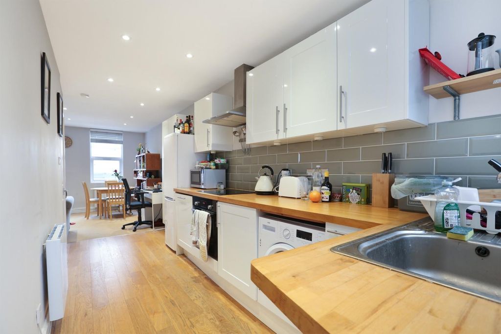 Property photo 2 of 10 Ach_1388.Jpg