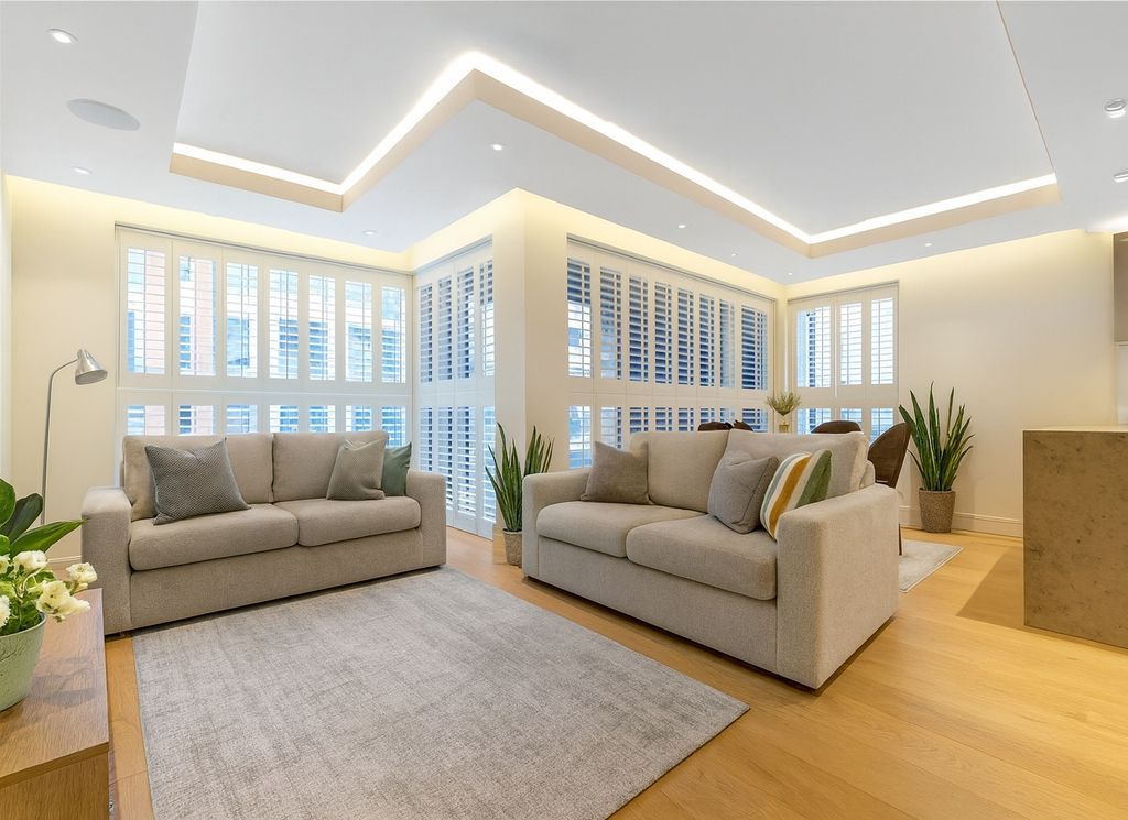 Property photo 2 of 8 Picture No. 18