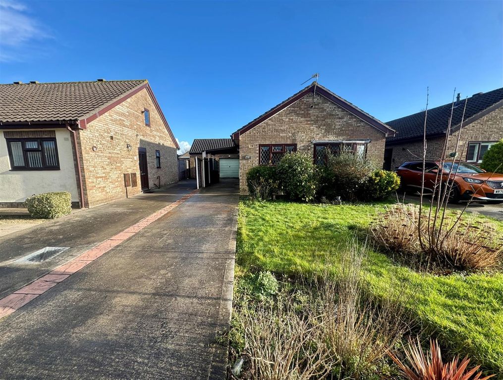 Property photo 1 of 14 Front.Jpg