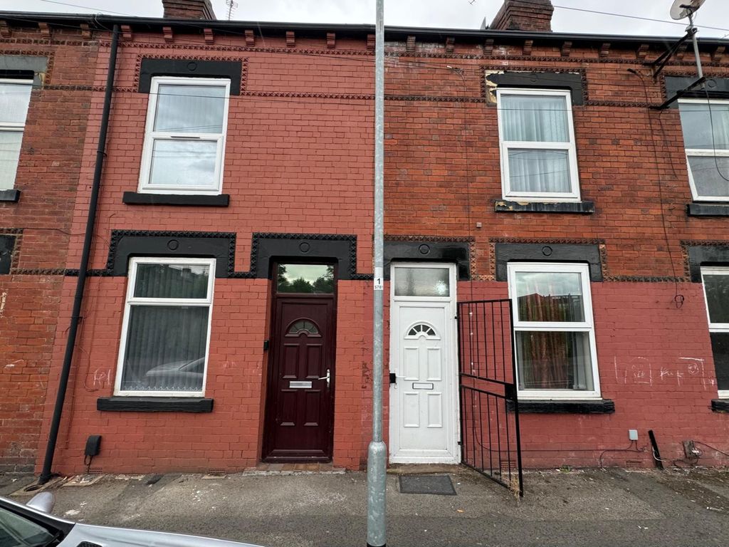 Property photo 1 of 9