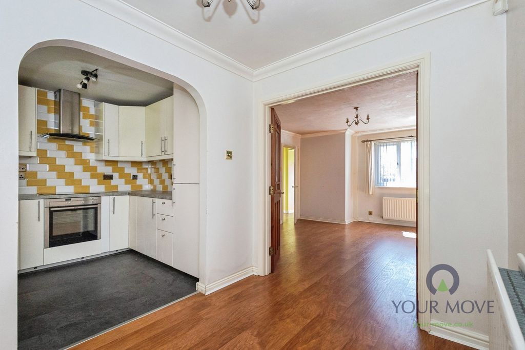 Property photo 3 of 11 Pbox-Img.Jpg