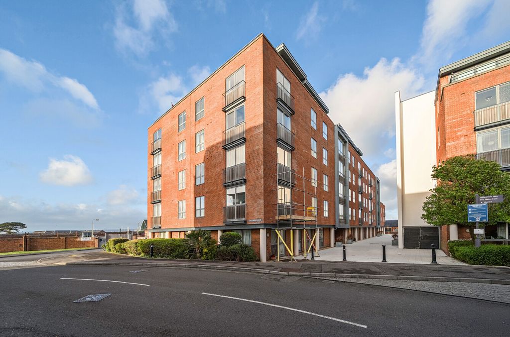 Property photo 1 of 12 1445780-3-69Dfdc7...