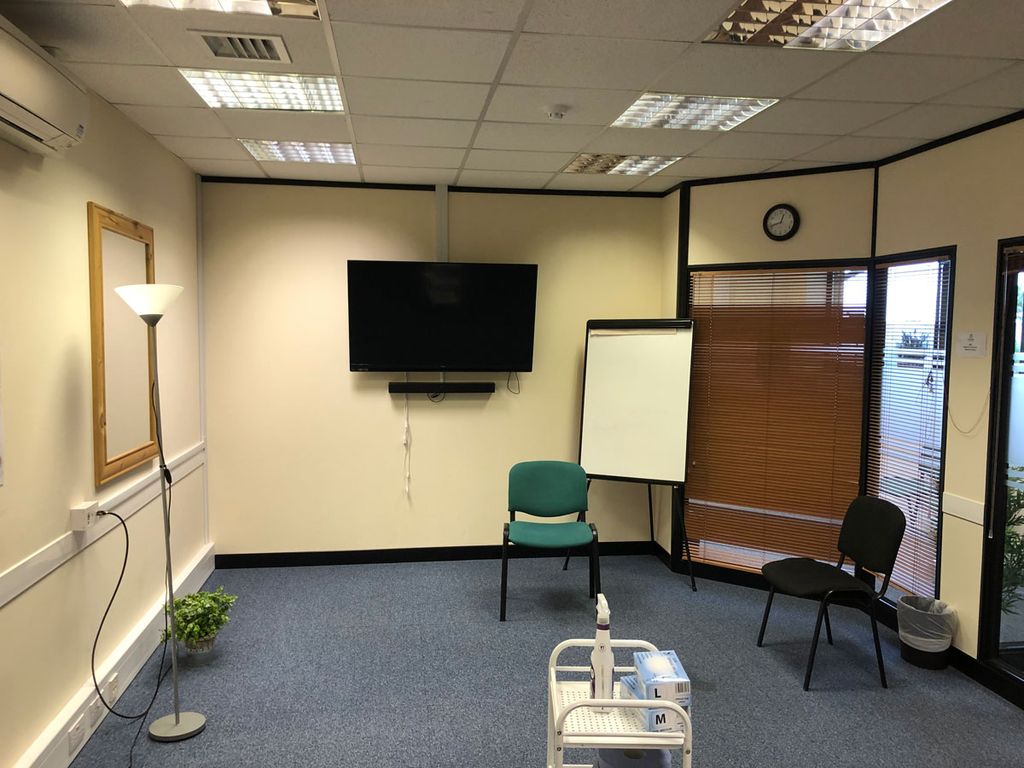 Property photo 3 of 6