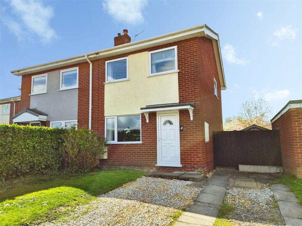 Property photo 1 of 16 External
