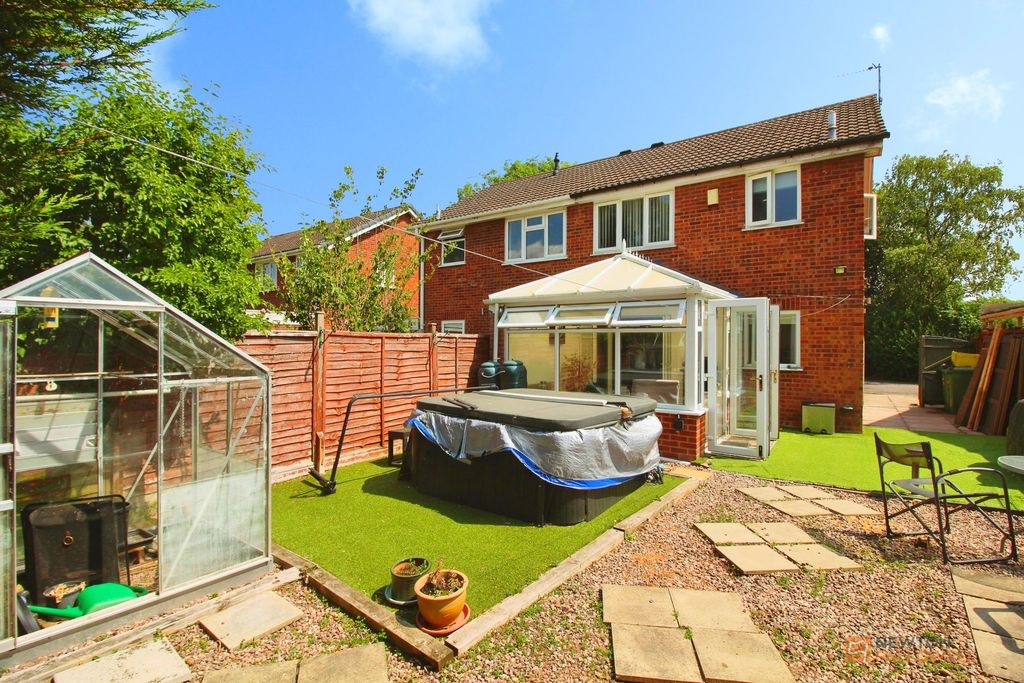 Property photo 3 of 18
