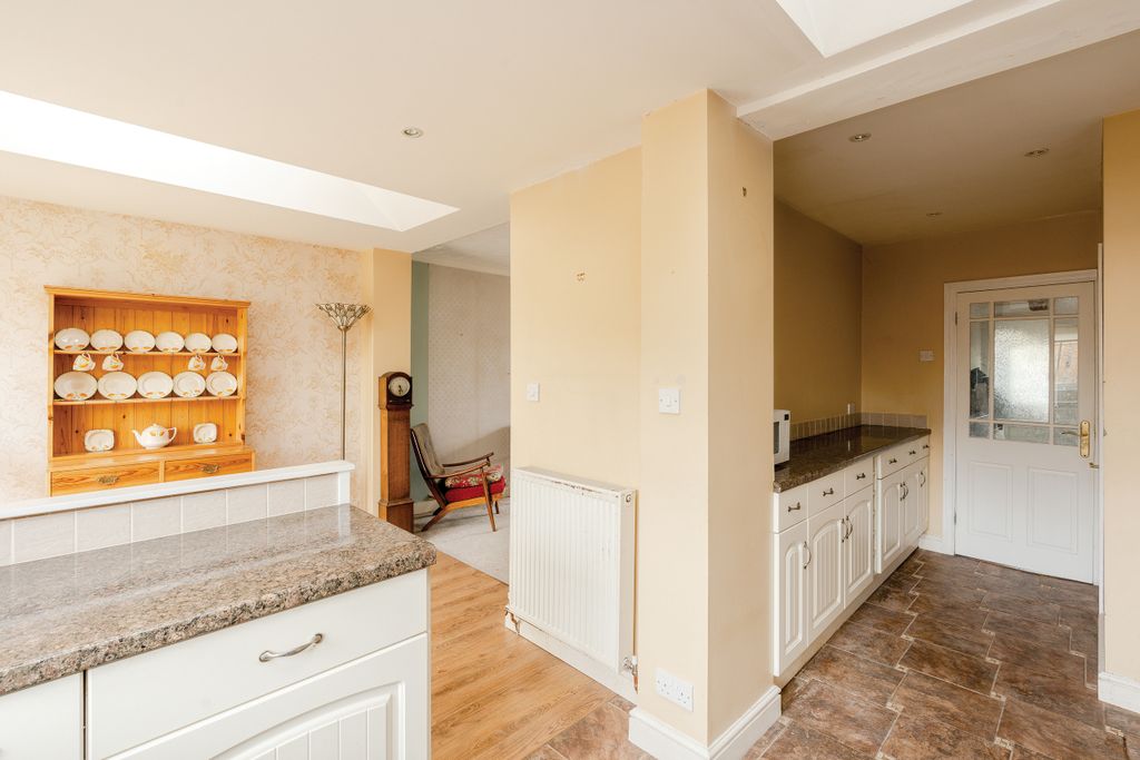 Property photo 2 of 23 Photo 11