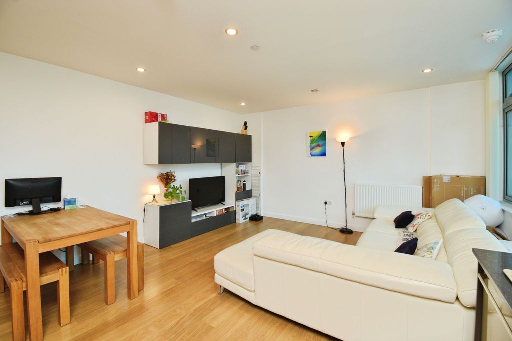 Property photo 2 of 13