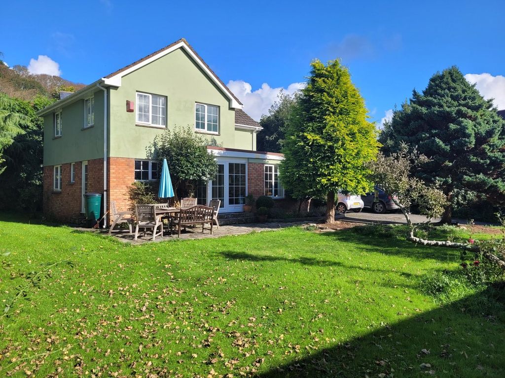 Property photo 1 of 10