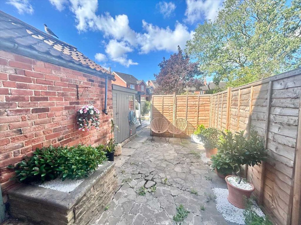 Property photo 3 of 16