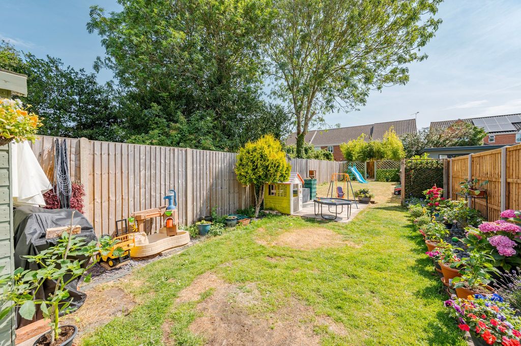 Property photo 2 of 18