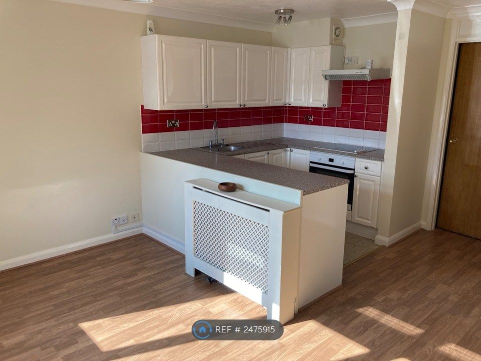 Property photo 1 of 4 Integrated Kitchen