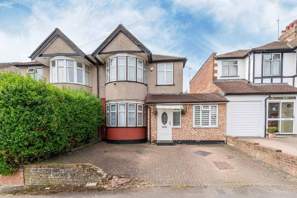 Property photo 2 of 16