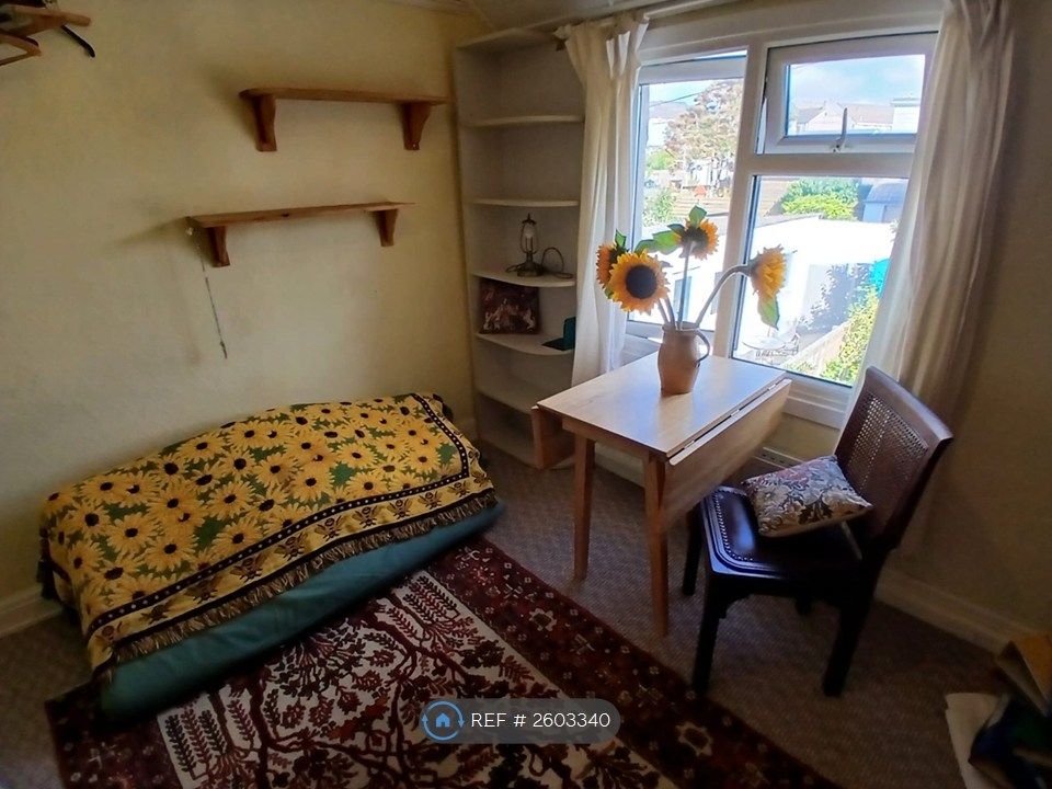 Property photo 1 of 3