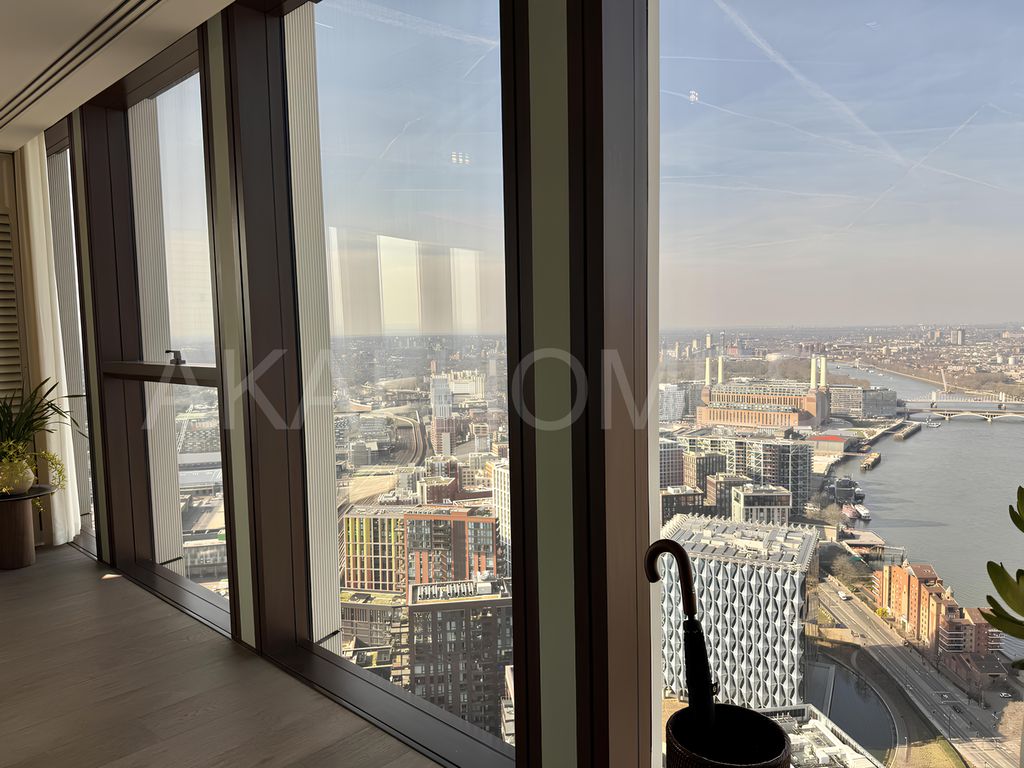 Property photo 2 of 35