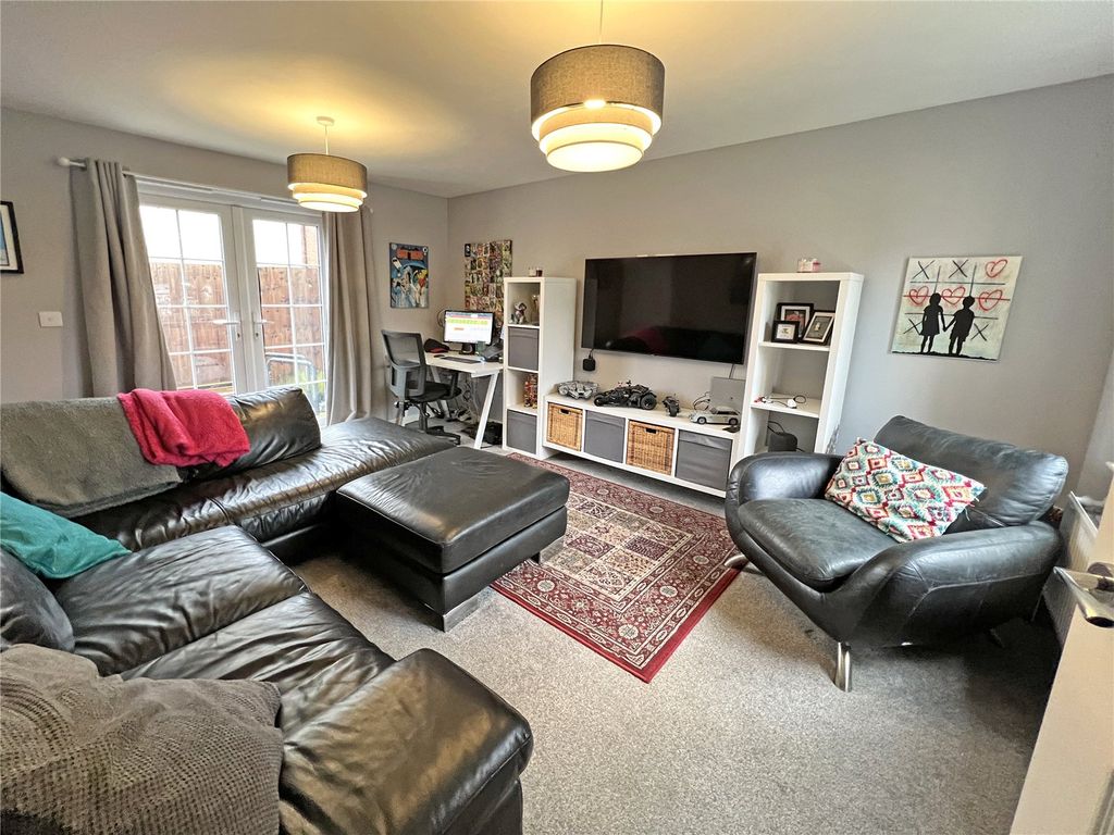 Property photo 3 of 13 Picture No. 11