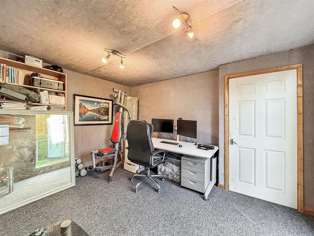 Additional image 12 of 5 bed detached house for saleHeath Road, Leighton Buzzard, Bedfordshire LU7