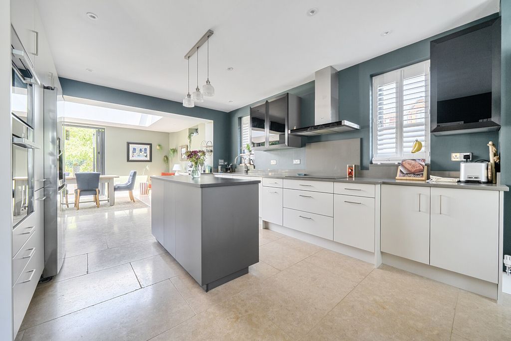 Property photo 3 of 24 1484688-16-6A3d5B...