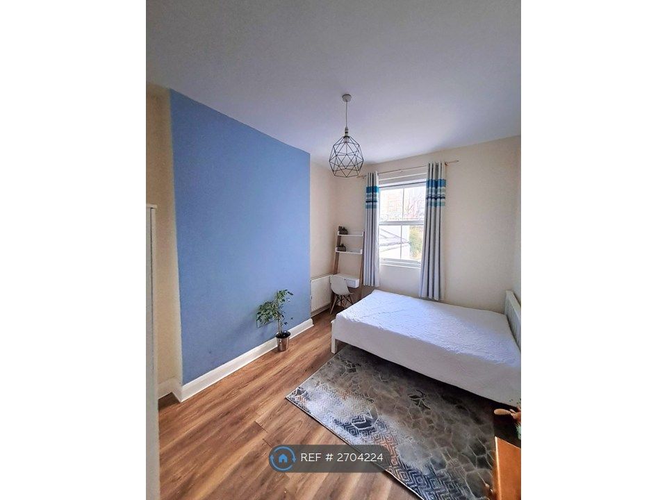 Property photo 3 of 10 Vacant