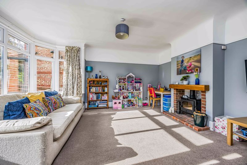 Property photo 3 of 25 Photo 17